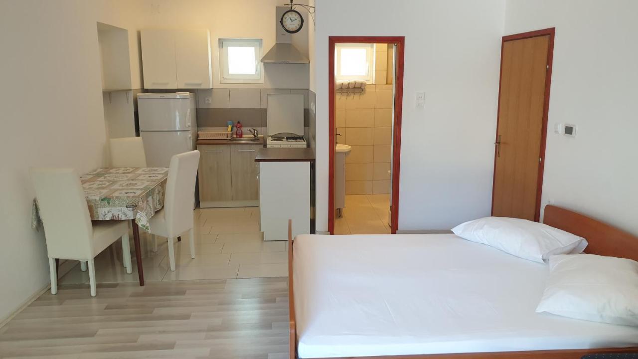 Apartments Milka Pag Pag Town Luaran gambar